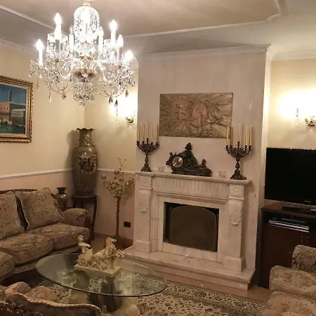 Luxury Apartament Konukevi Tiran