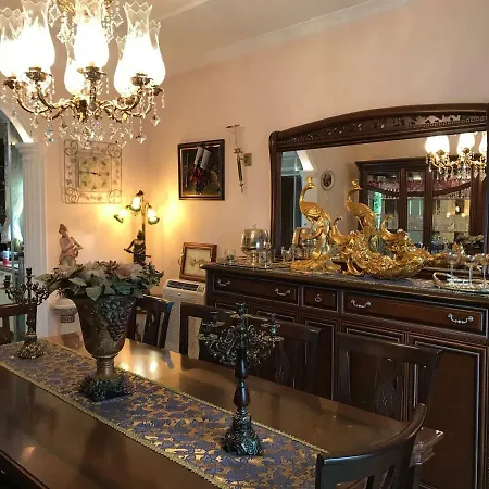 Luxury Apartament Konukevi *
