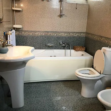 Konukevi Luxury Apartament Tiran