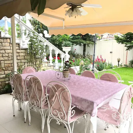 Luxury Apartament Konukevi *