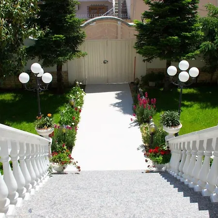 Konukevi Luxury Apartament Tiran