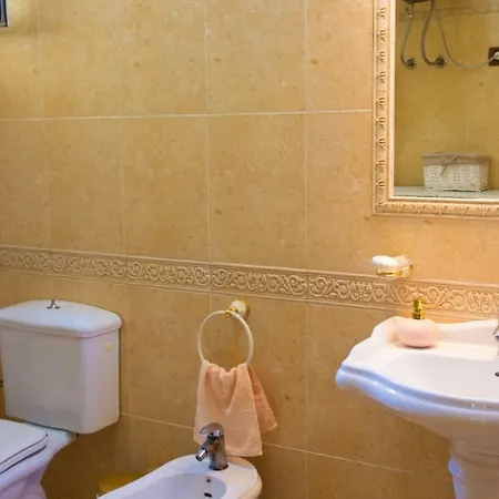 Konukevi Luxury Apartament Tiran