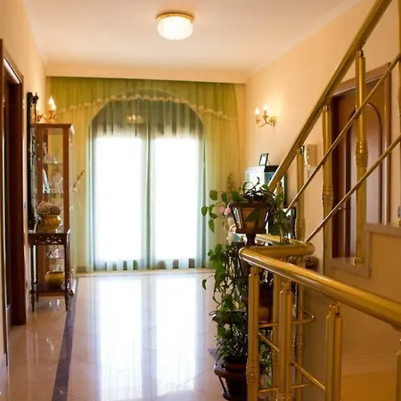 Luxury Apartament Konukevi Tiran