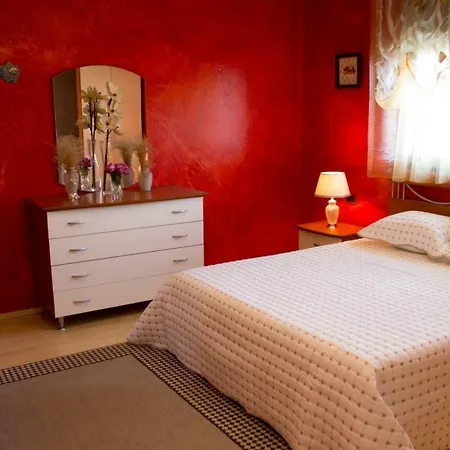 Konukevi Luxury Apartament Tiran