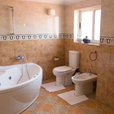 Luxury Apartament Konukevi Tiran